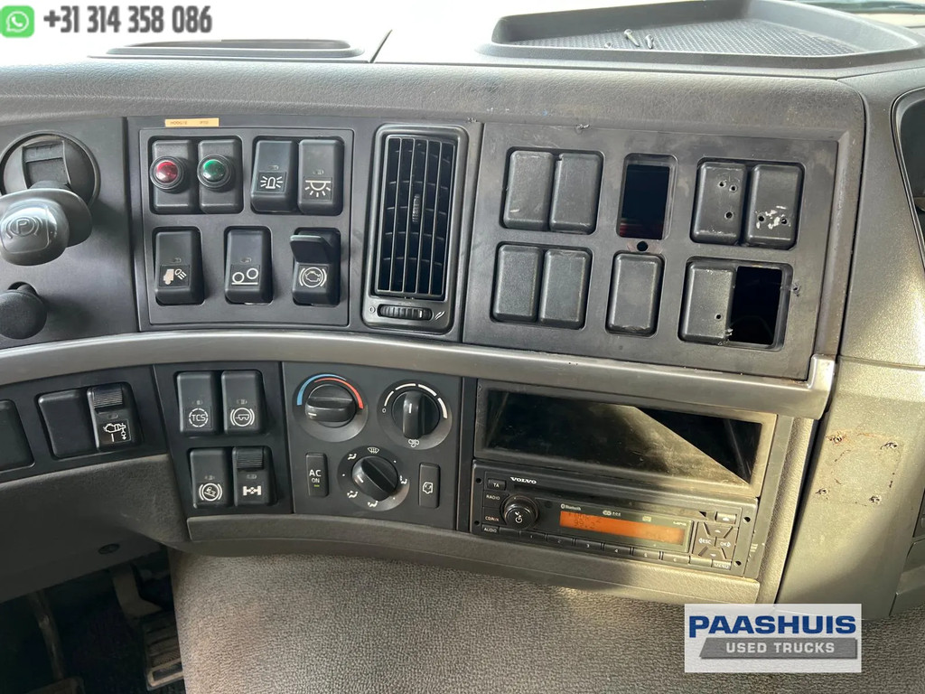 Volvo FM 330 6X2 E5 OPEN LAADBAK + PALFINGER PK 33002-EH