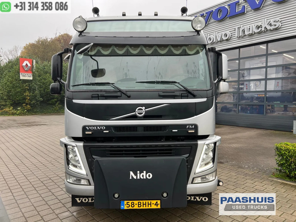 Volvo FM 420 8X4 WIDESPREAD KIPPER