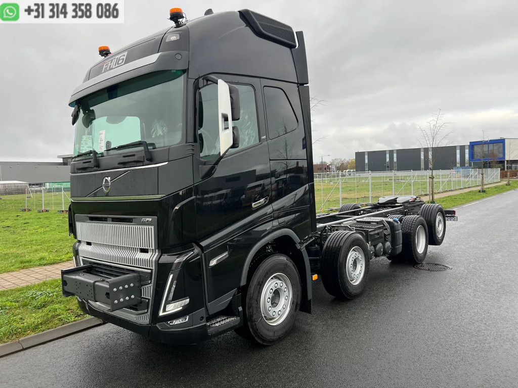 Volvo FH16 550 8X2V Naloopas gestuurd